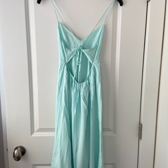 Cosimo Aritzia dress - Picture 4 of 4